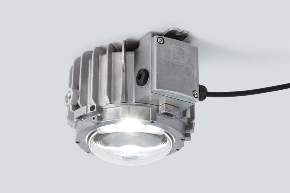 Oprawa typu spotlight (reflektor punktowy) - seria 6050/6 do zastosowania w każdej gałęzi przemysłu ciężkiego wykonana w technologii Ex de. 